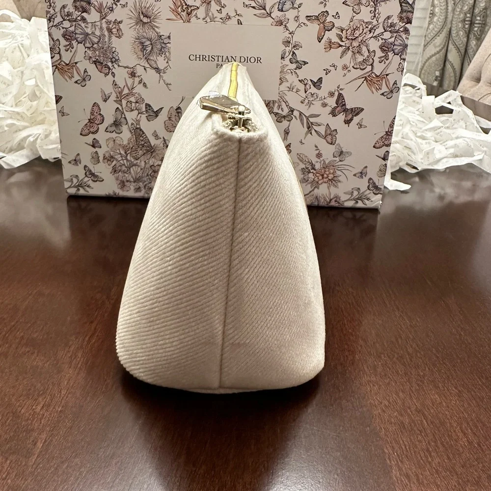 NWT Dior Large Cosmetics Pouch in Cream/Beige and Gold - Picture 4 of 6